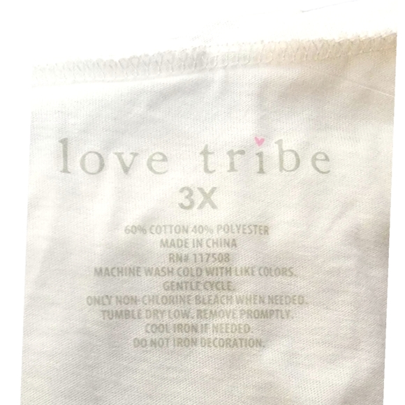 LOVE TRIBE PLUS SIZE GRAPHIC STATEMENT TEE NWT - Picture 4 of 4